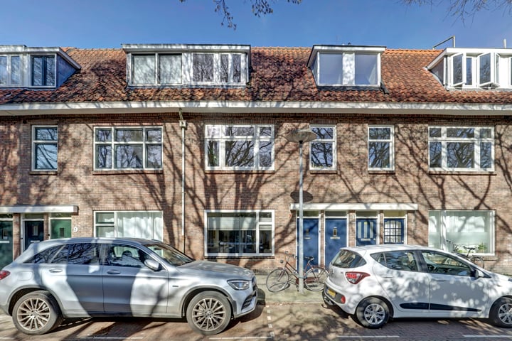 Laan van Soestbergen 7 in Utrecht foto