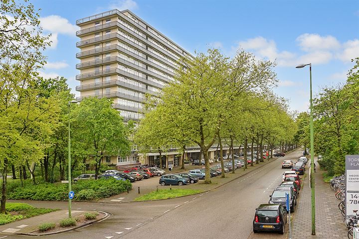 Laan van Vollenhove 2363 in Zeist foto