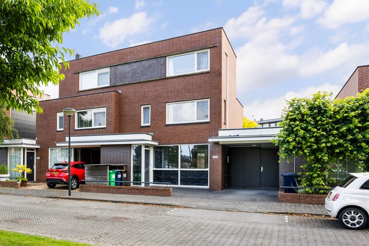 Laan van Wateringse Veld 1598 in 's-Gravenhage foto
