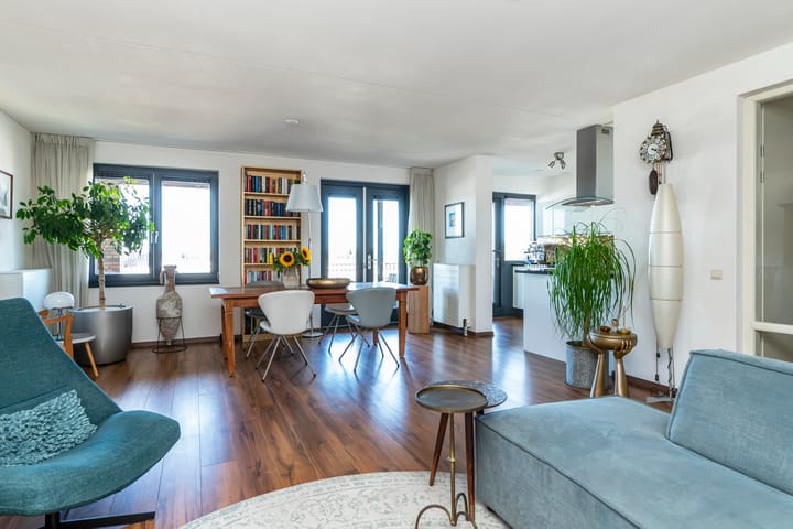 Laan van Wateringse Veld 805 in 's-Gravenhage foto