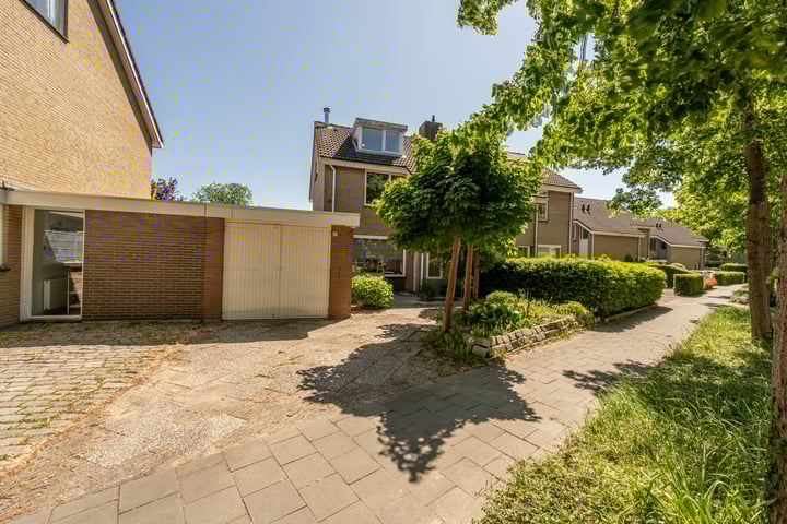 Laan van Westmolen 37 in Mijnsheerenland foto