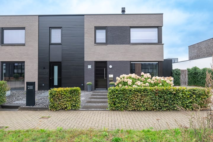 Laan van Zonnehoeve 213 in Apeldoorn