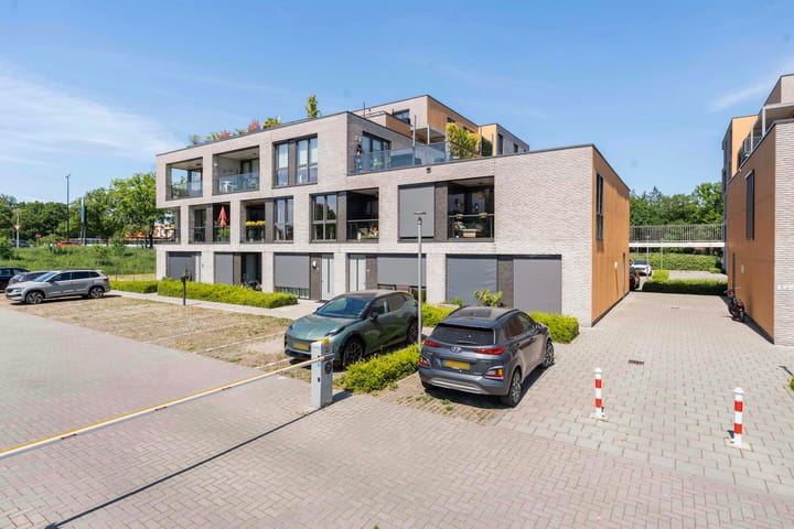 Laan van Zonnehoeve 78 in Apeldoorn foto