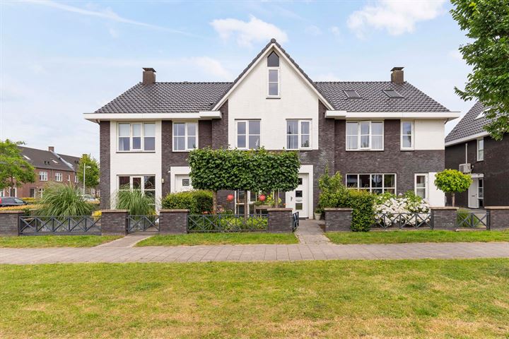 Laan van Zuidbroek 68 in Apeldoorn foto