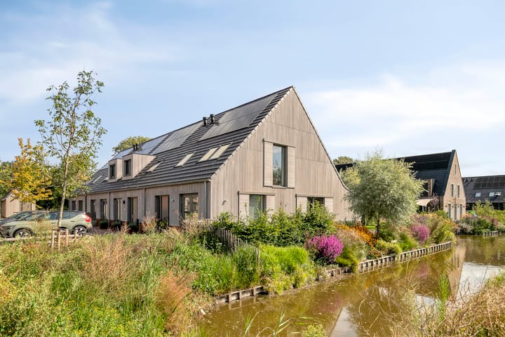 Laan van Zwethof 27 in Zoeterwoude foto