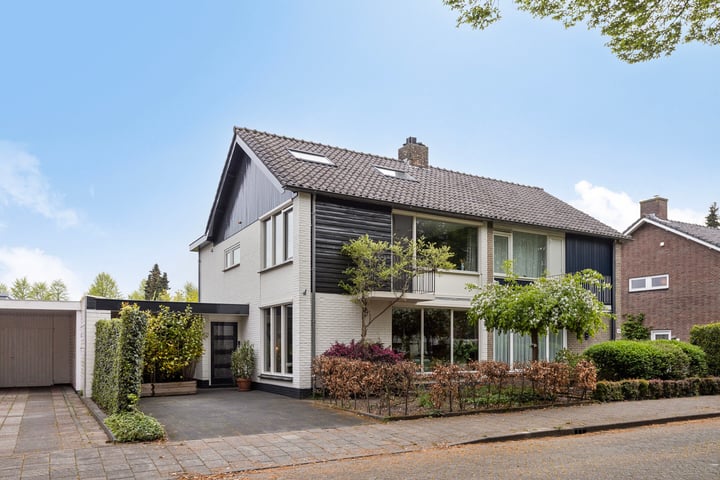Laarakker 17 in Teteringen