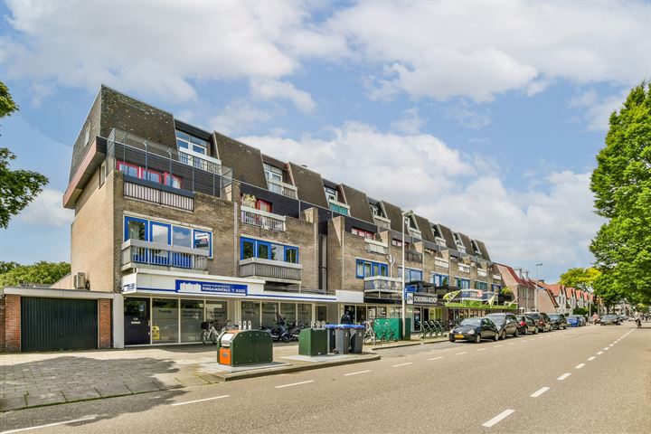 Laarderweg 126A in Bussum foto