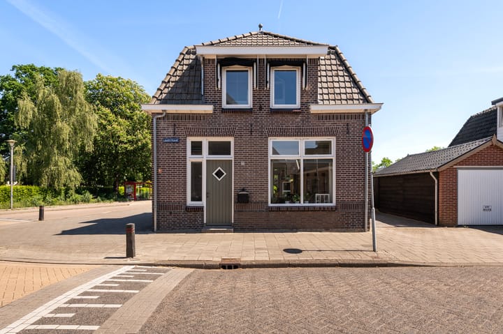 Laarstraat 34 in Goor foto