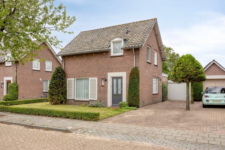 Laarweg 17 in Aarle-Rixtel