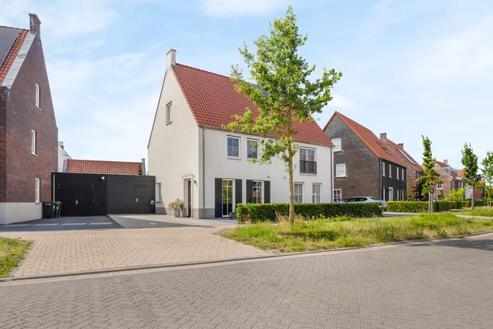 Laathoeve 58 in Helmond foto