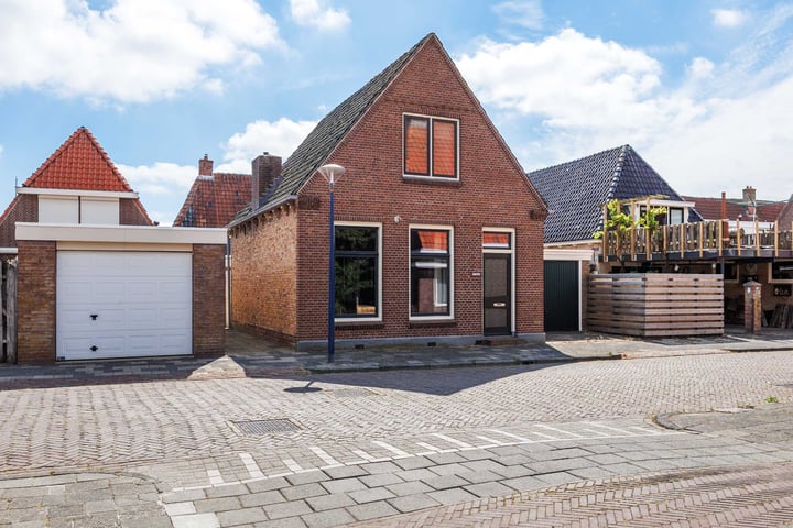 Laene 16A in Franeker foto