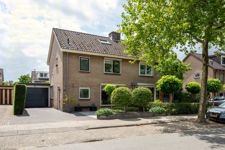 Lage Engweg 37 in Putten foto