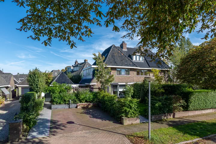 Lage Laarderweg 11 in Huizen foto
