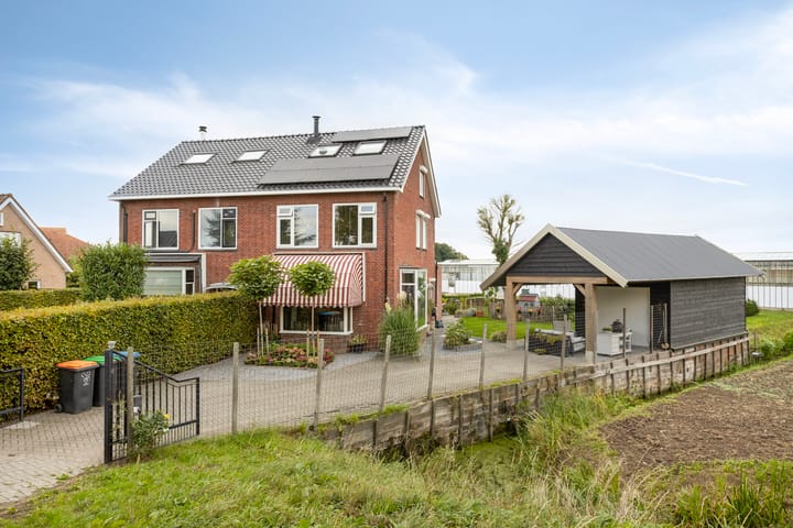 Lagendijk 170 in Ridderkerk foto