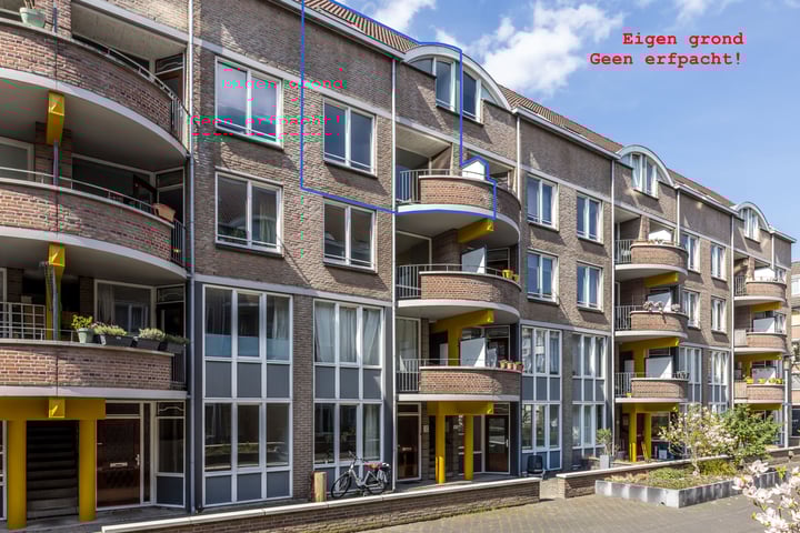 Lakenweversplein 32D in Maastricht