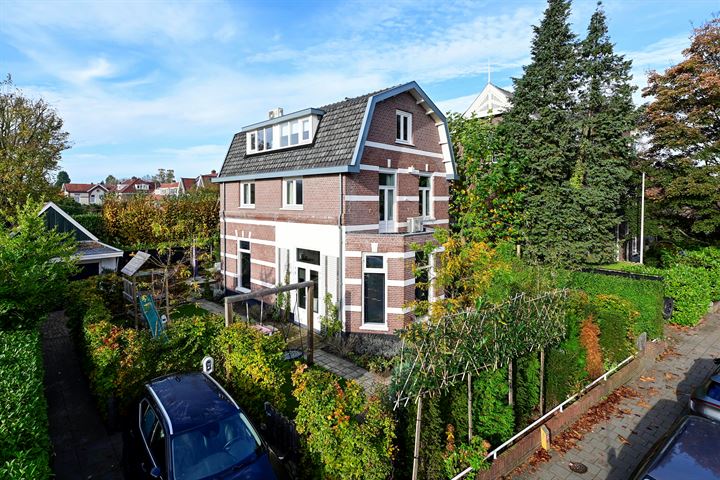 Lambertus Hortensiuslaan 21 in Naarden foto