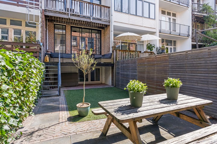 Lambertusstraat 161B in Rotterdam foto