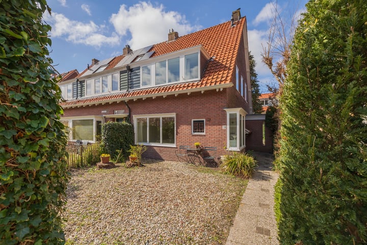 Lambrecht van Dalelaan 39 in Haarlem foto