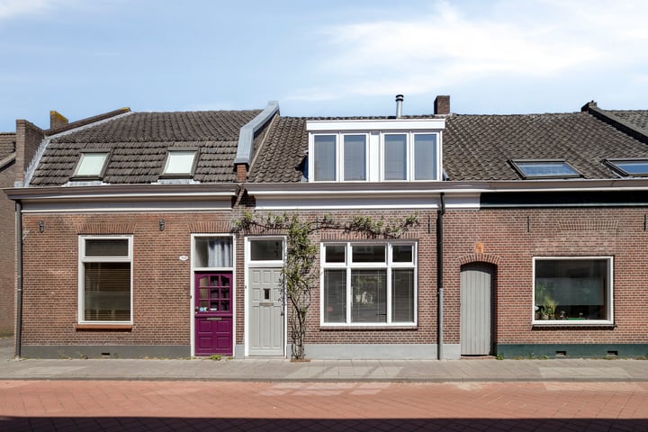 Lanciersstraat 110 in Tilburg foto