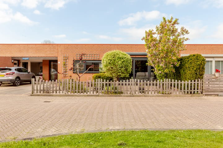 Land van Altena 16 in Lelystad foto