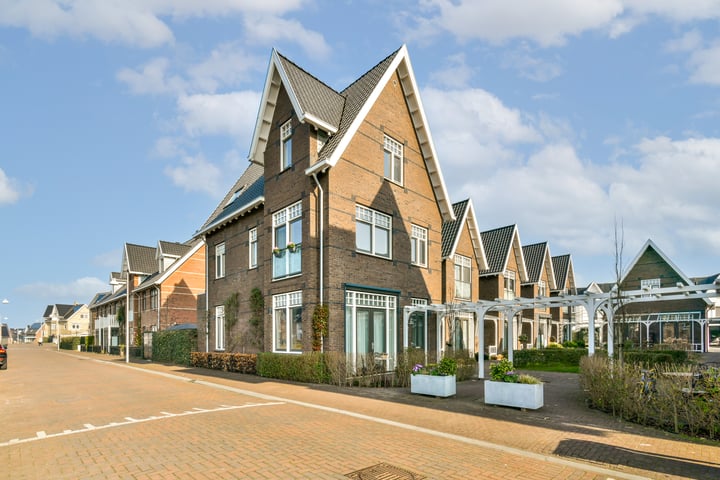 Landscronerlaan 115 in Weesp foto