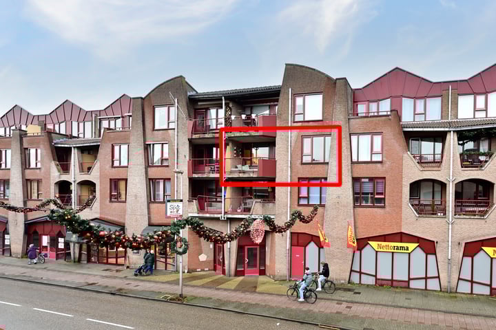 Landstraat 24A in Bussum foto