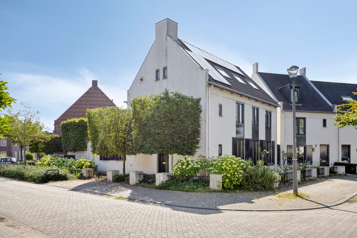 Landvoort 21 in Helmond
