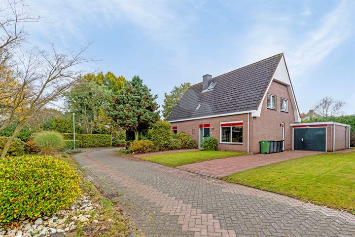 Langbree 12 in Assen foto