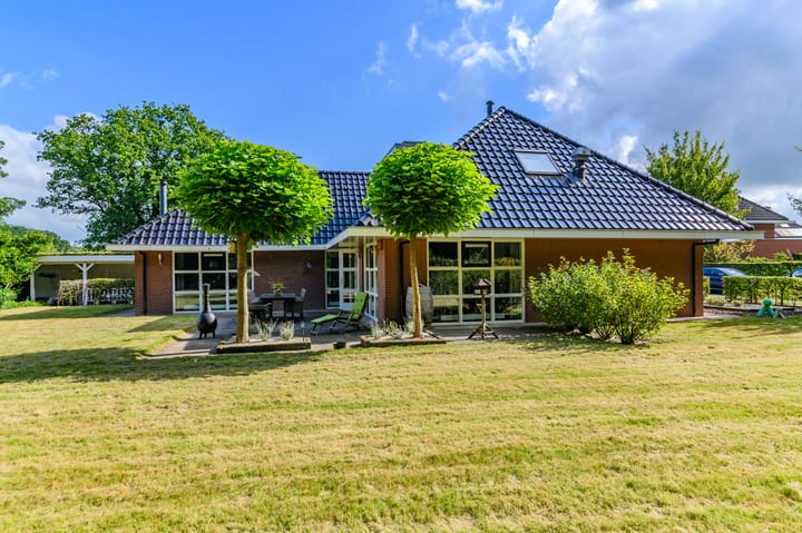 Lange Singel 24 in Bakkeveen foto