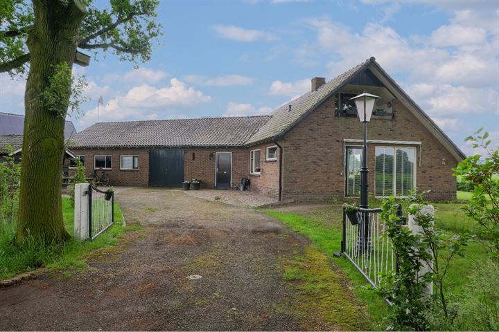 Lange Voort 10 in Bornerbroek foto