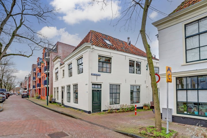 Lange Willemsteeg 12 in Gouda