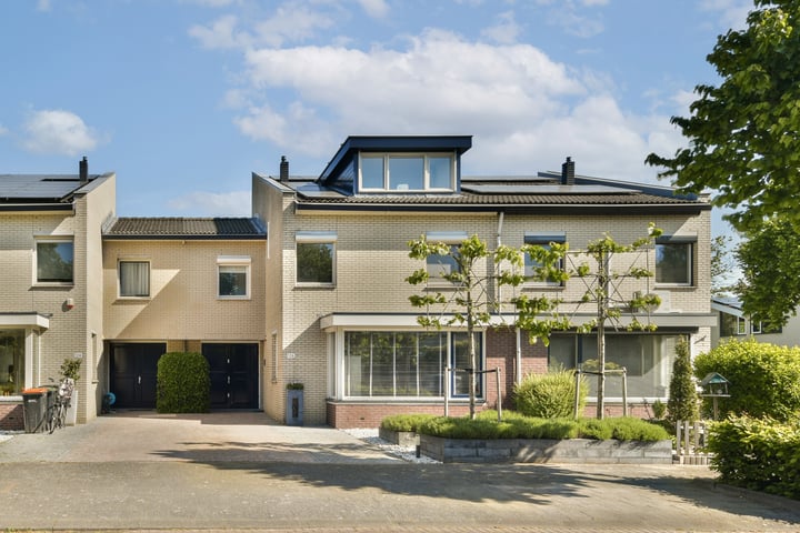 Langedaal 126 in Dordrecht foto