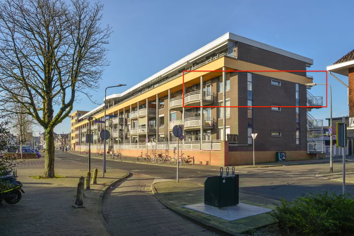 Langgewenst 93 in Hilversum foto