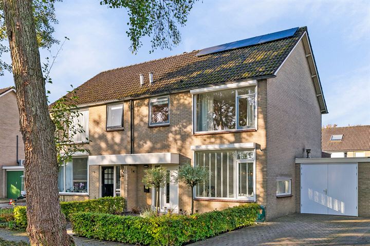 Langkampweg 18 in Raalte foto