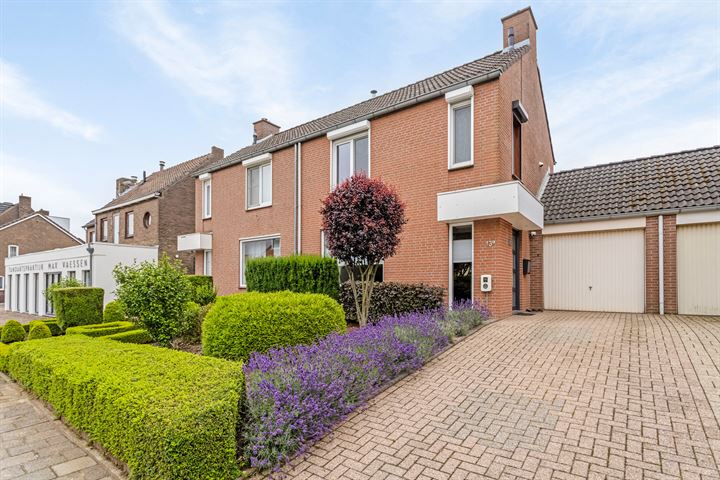 Langstraat 13a in Schimmert foto