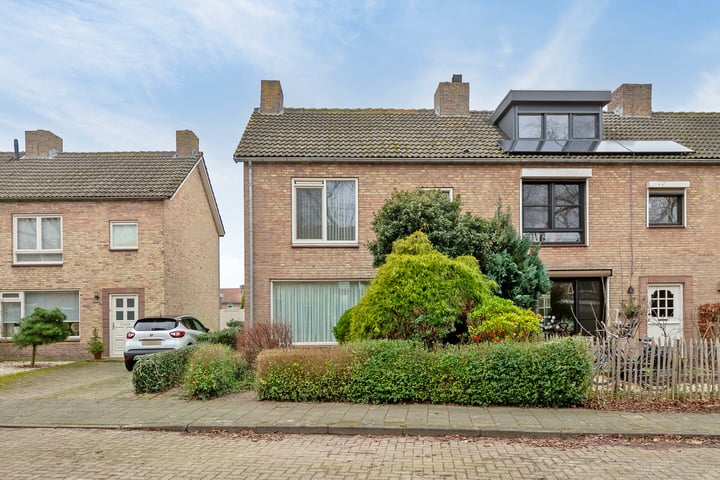 Larikslaan 10 in Nuenen foto
