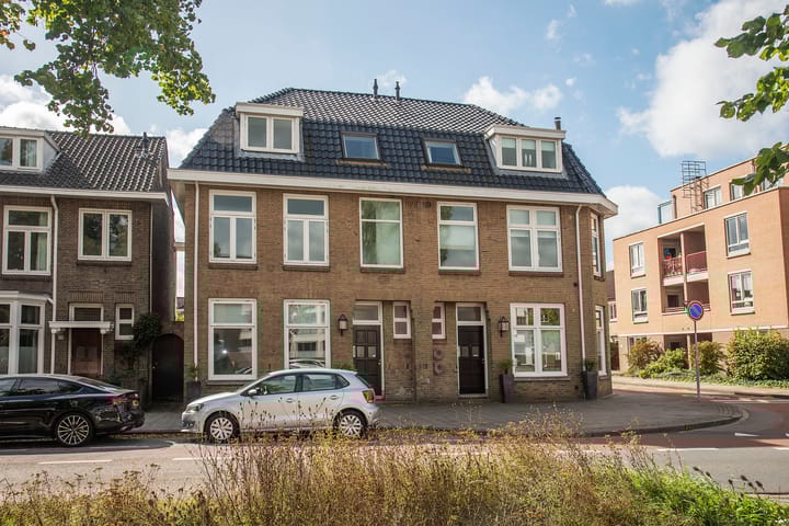 Lasondersingel 56 in Enschede foto