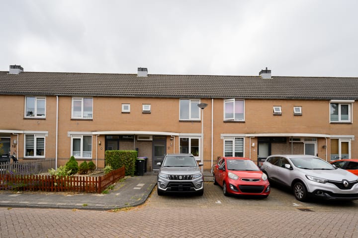 Foto van woning Lau Mazirelstraat 8, Spijkenisse