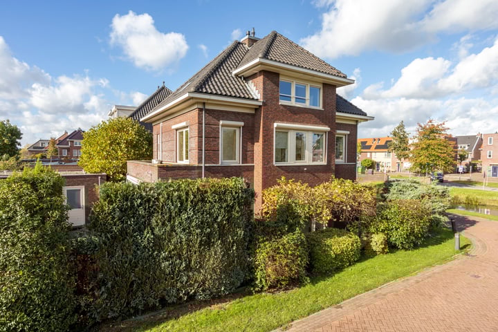 Lea Smulderssingel 1 in Berkel en Rodenrijs foto
