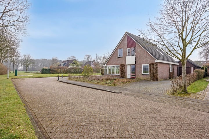Leegemaad 12 in Oosterwolde