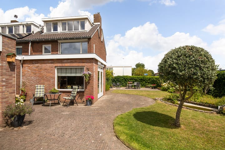Leeghwaterstraat 105 in Hoofddorp foto