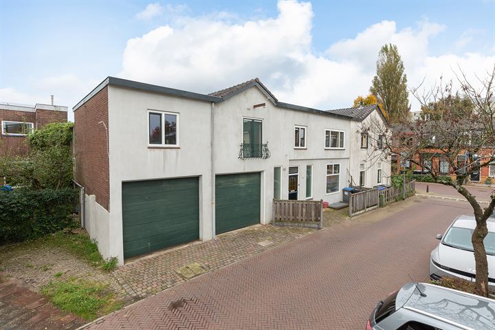 Leeghwaterstraat 133 in Hilversum foto