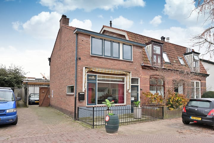 Leeghwaterstraat 88 in Hilversum foto