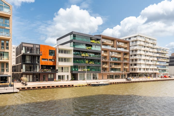 Leen Jongewaardkade 11 in Amsterdam foto