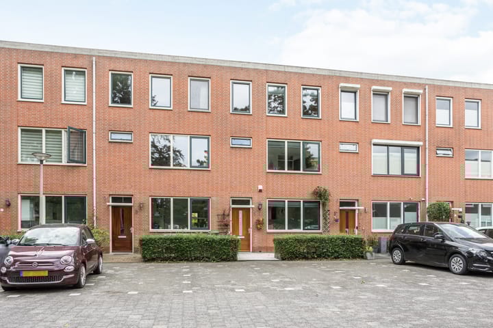 Leendert Valstarstraat 5 in Vlaardingen foto