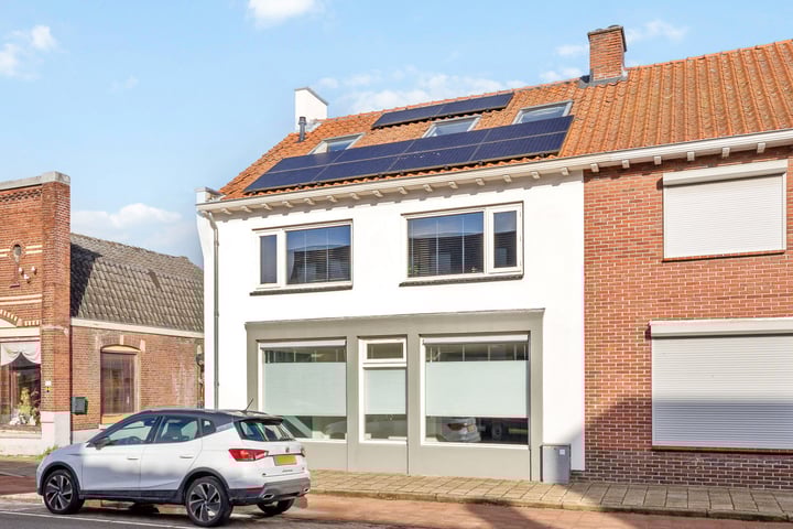 Leenderweg 77 in Valkenswaard foto