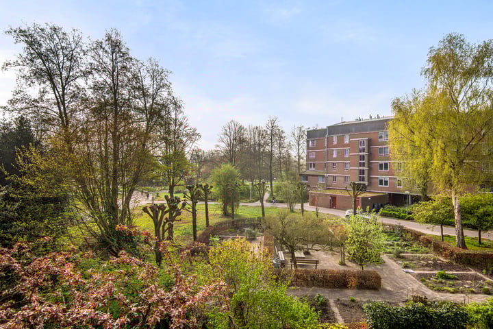 Leerdamhof 422 in Amsterdam