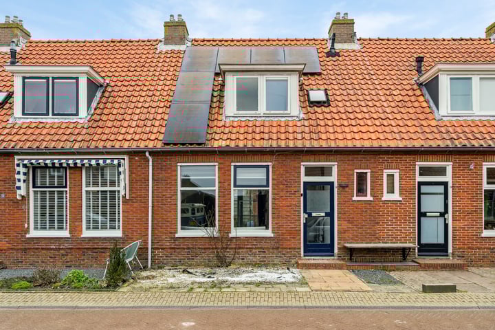 Leerlooiersstraat 36 in Makkum foto