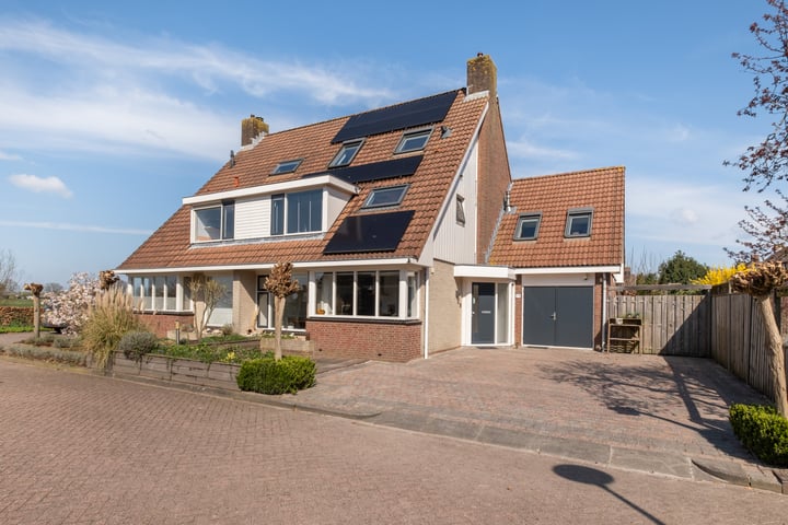 Leeuwenburg 39 in IJsselstein foto