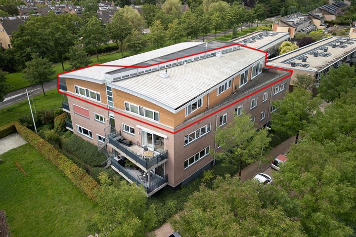 Leeuwenburgh 48 in Abcoude foto